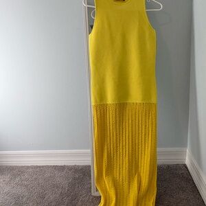 Chic Yellow Knit Midi Dress